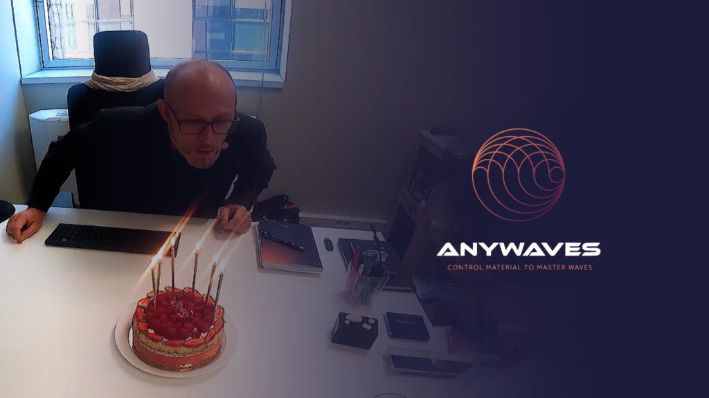 6th birthday Anywaves space antennas